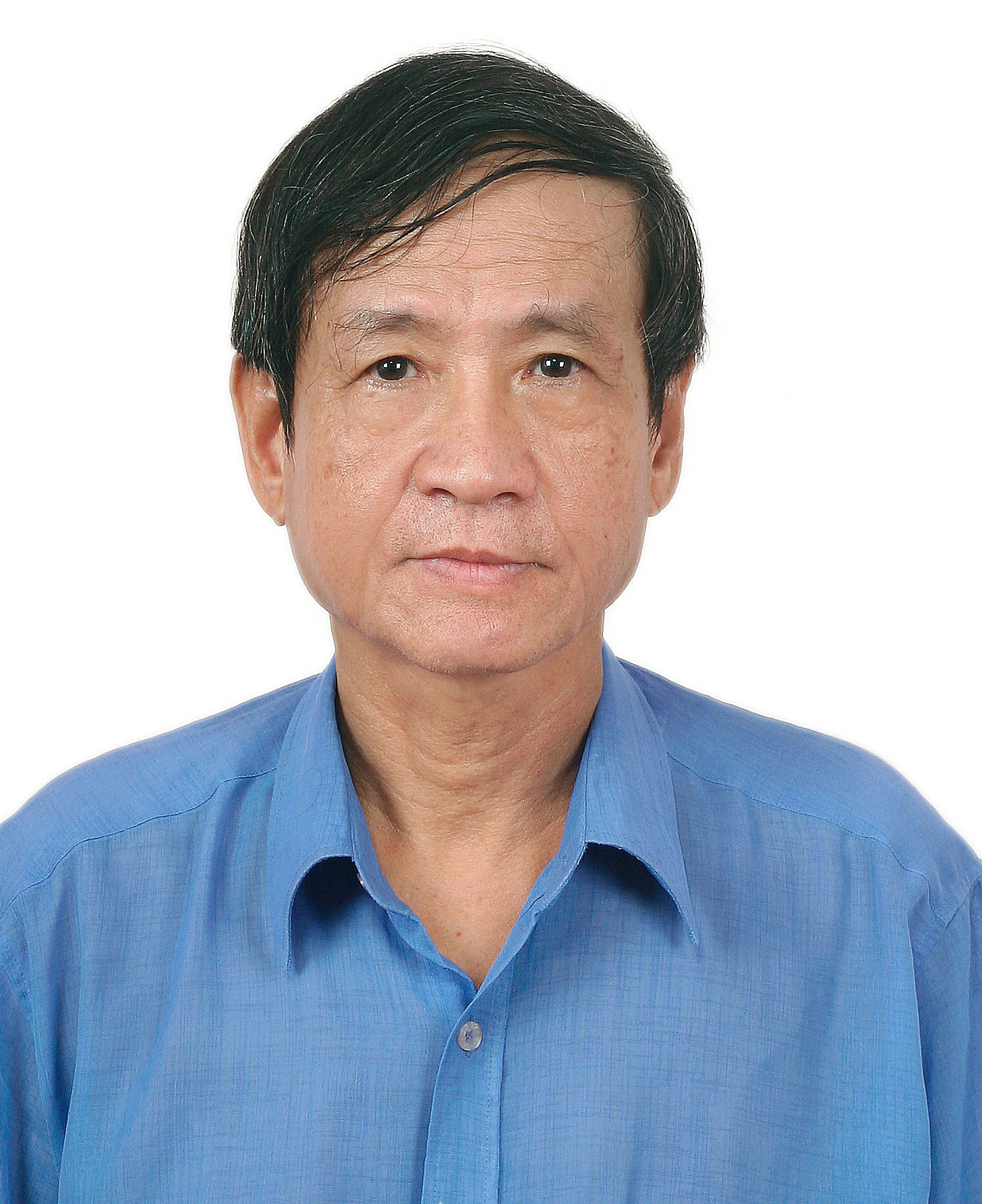 Giới thiệu về luật gia – Nhà báo Nguyễn Chấn